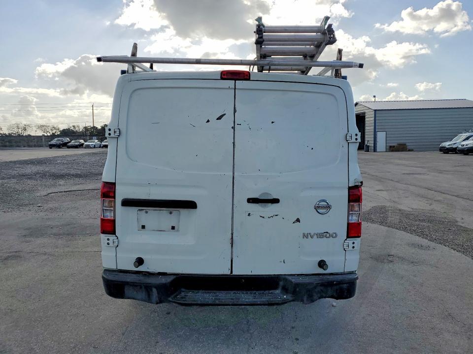 2015 Nissan NV 1500 S