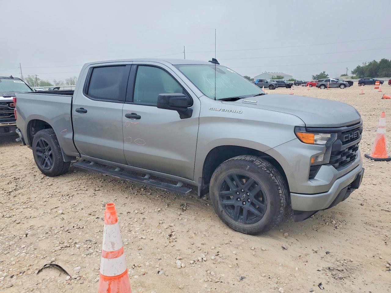 2025 Chevrolet Silverado C1500 Custom