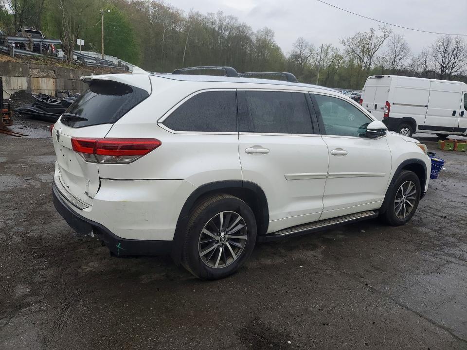 2017 Toyota Highlander xle