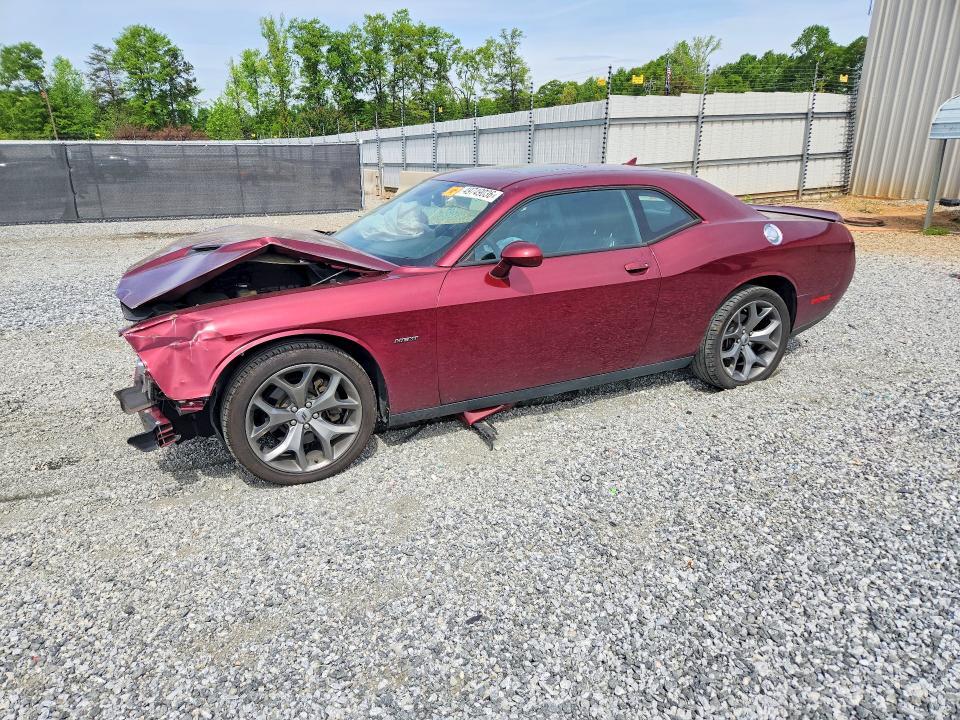 2017 Dodge Challenger r