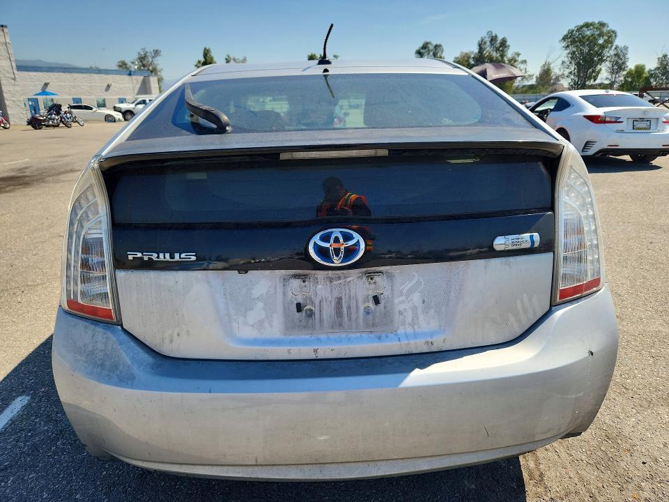 2013 Toyota Prius Plug-in Hybrid Base