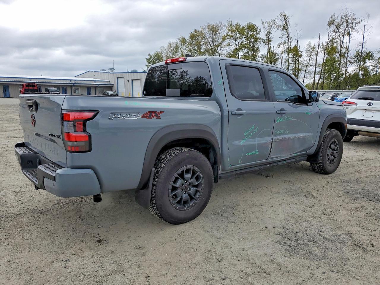 2023 Nissan Frontier PRO-4X
