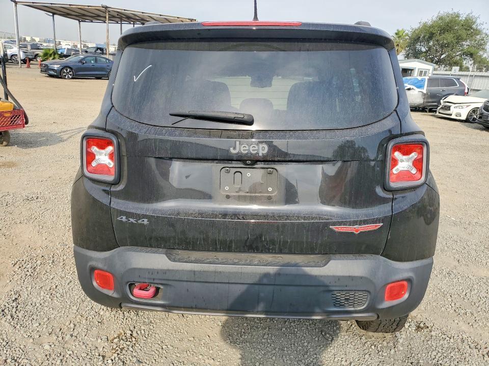 2016 Jeep Renegade Trailhawk