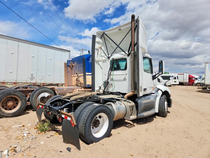 2018 Peterbilt 579 Semi Truck