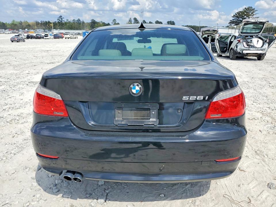 2009 BMW 528 i