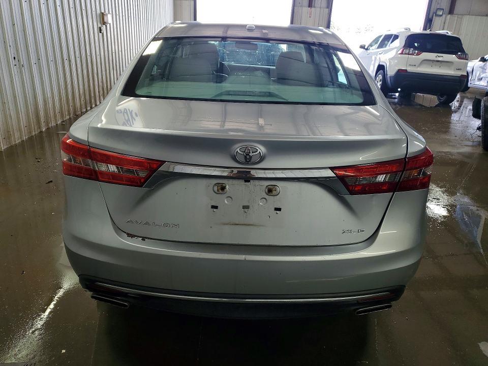 2016 Toyota Avalon xle Premium
