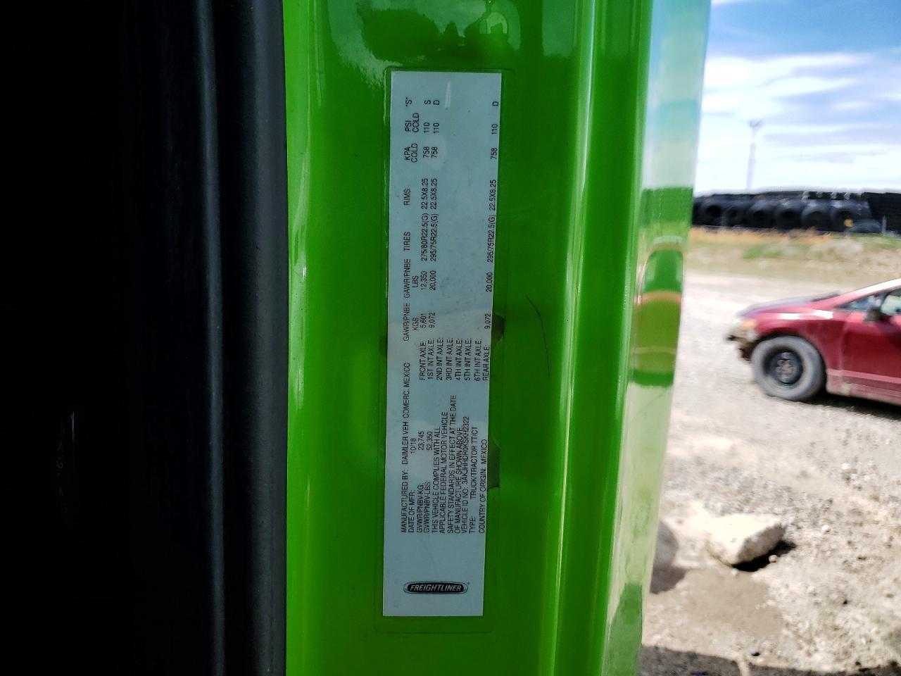 2019 Freigliner 2019 Freightliner Cascadia 126 Semi Truck