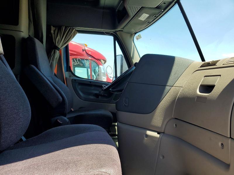 2019 Freigliner 2019 Freightliner Cascadia 125 Semi Truck