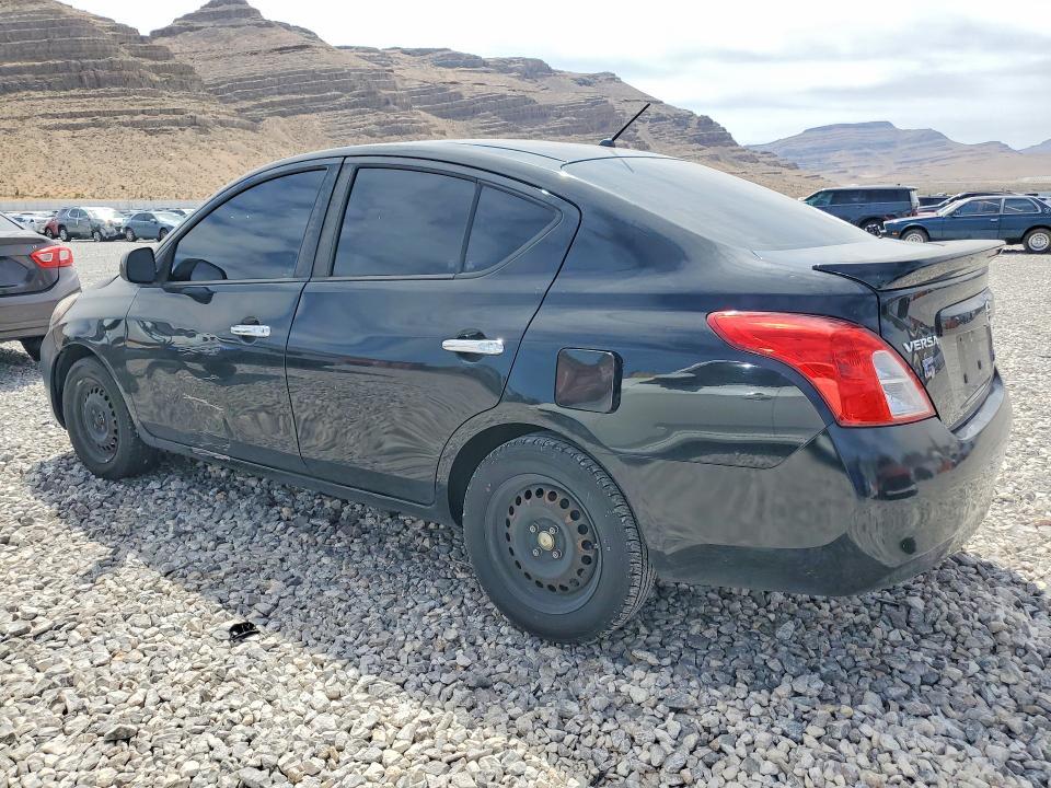 2013 Nissan Versa 1.6 s