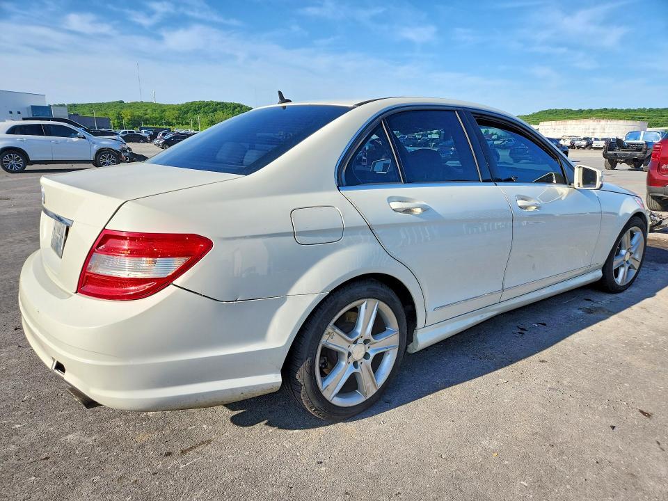 2011 Mercedes-Benz C300