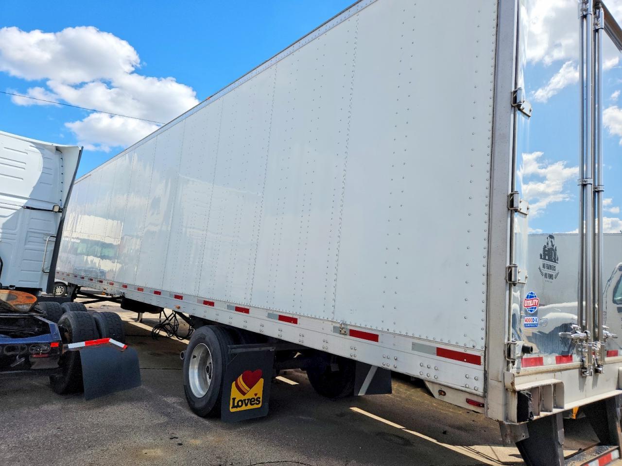 2021 Utility VS2DX DRY Van Trailer