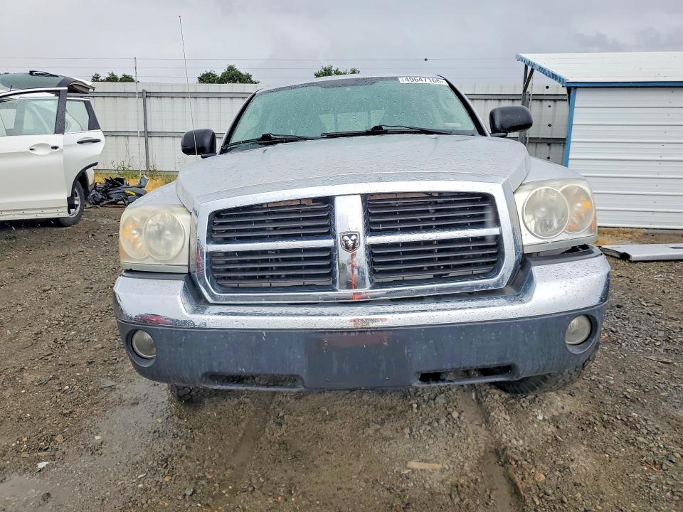 2005 Dodge Dakota Quad SLT