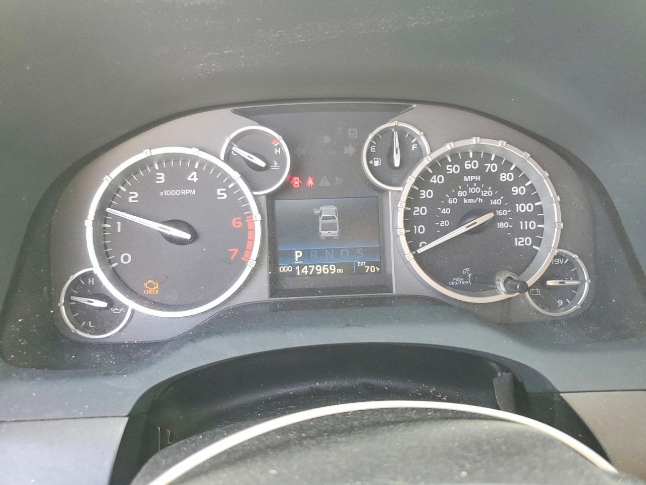 2017 Toyota Tundra SR5