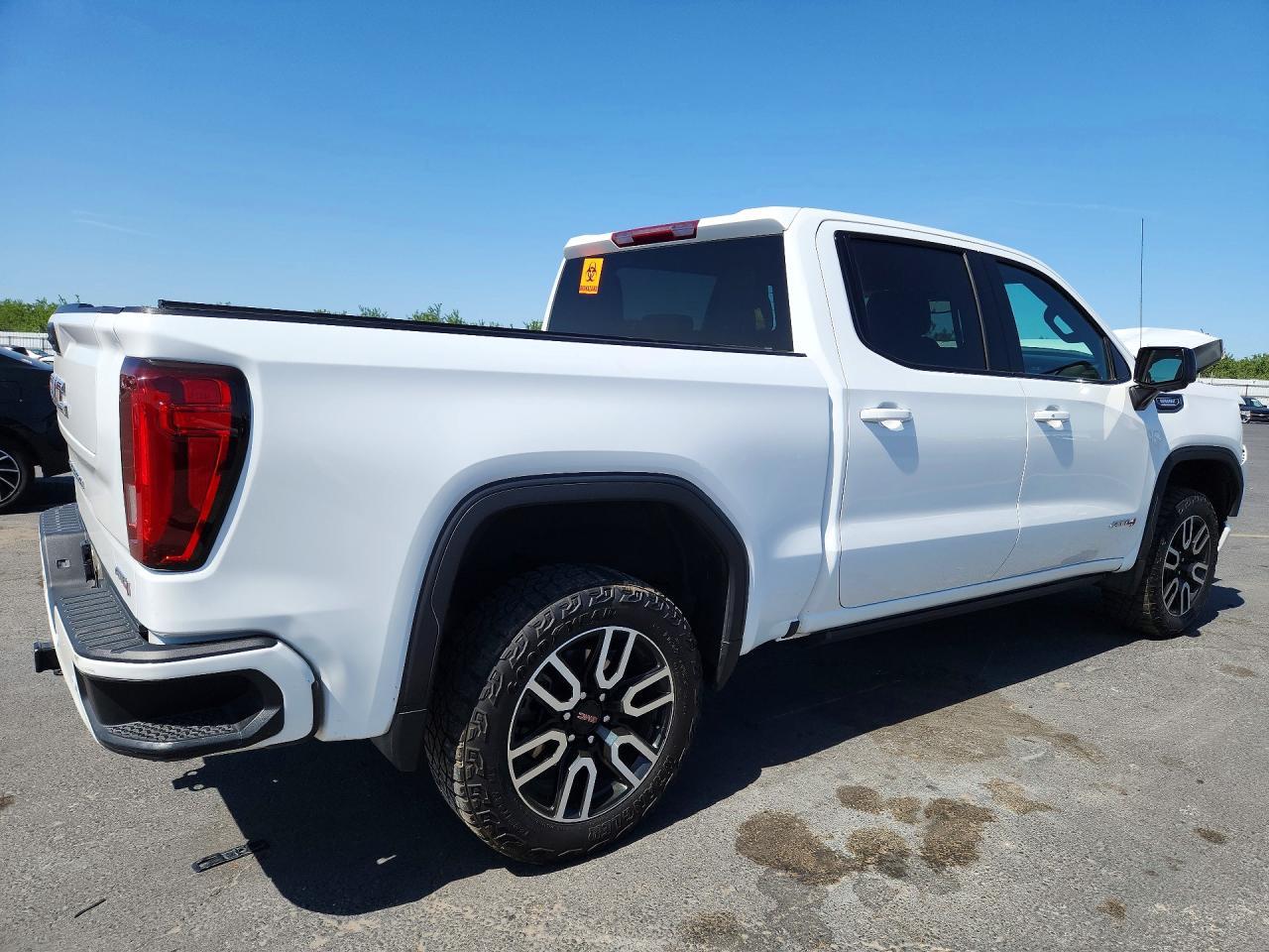 2023 GMC Sierra K1500 AT4