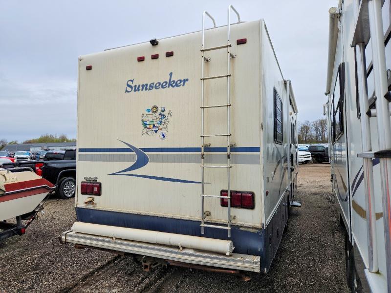 2001 Ford Econoline E450 Super Duty Cutaway Van