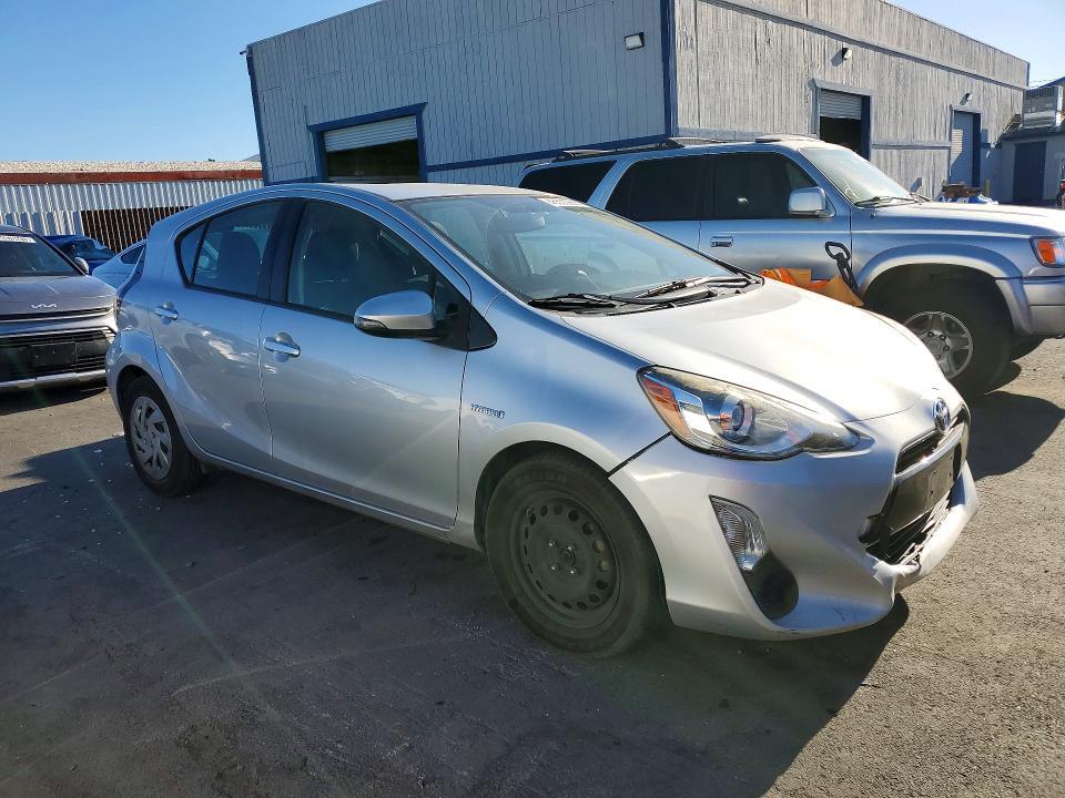 2016 Toyota Prius c two