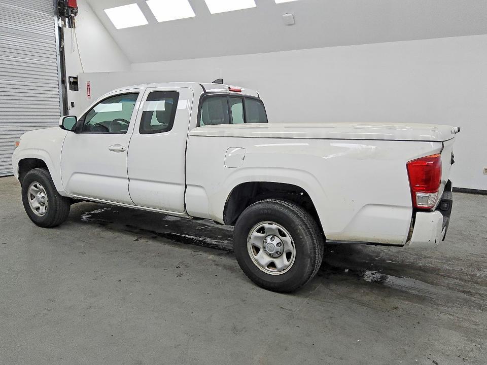 2016 Toyota Tacoma SR