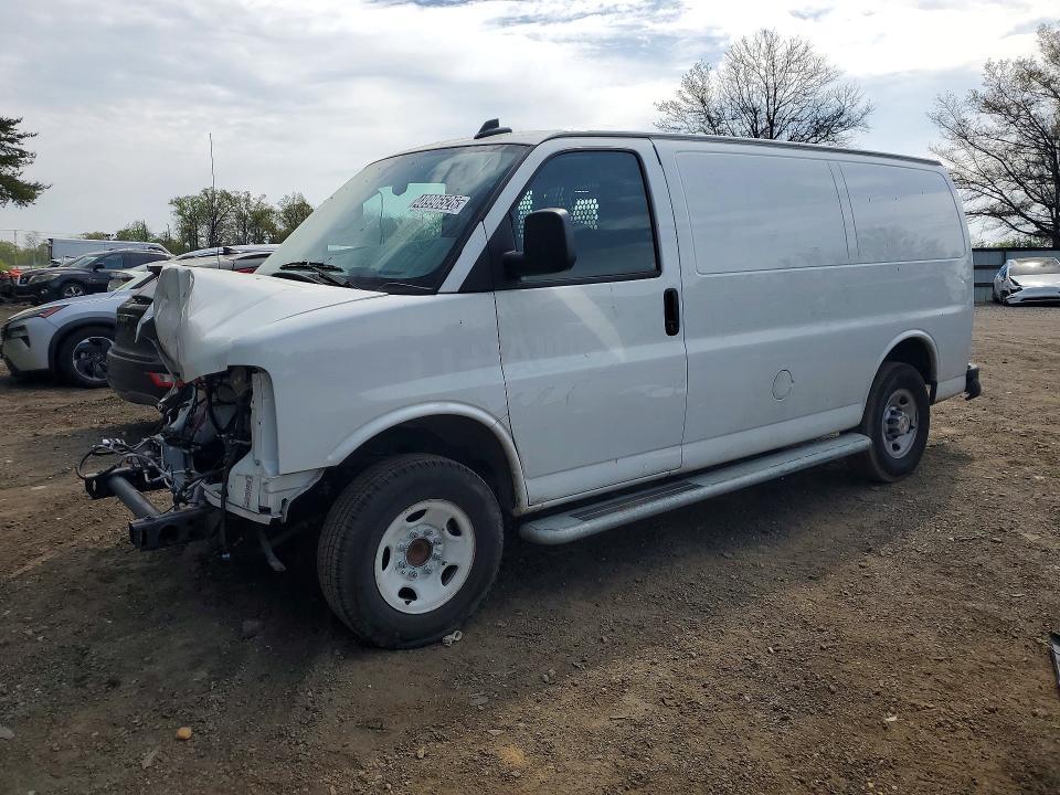 2024 Chevrolet Express G2500