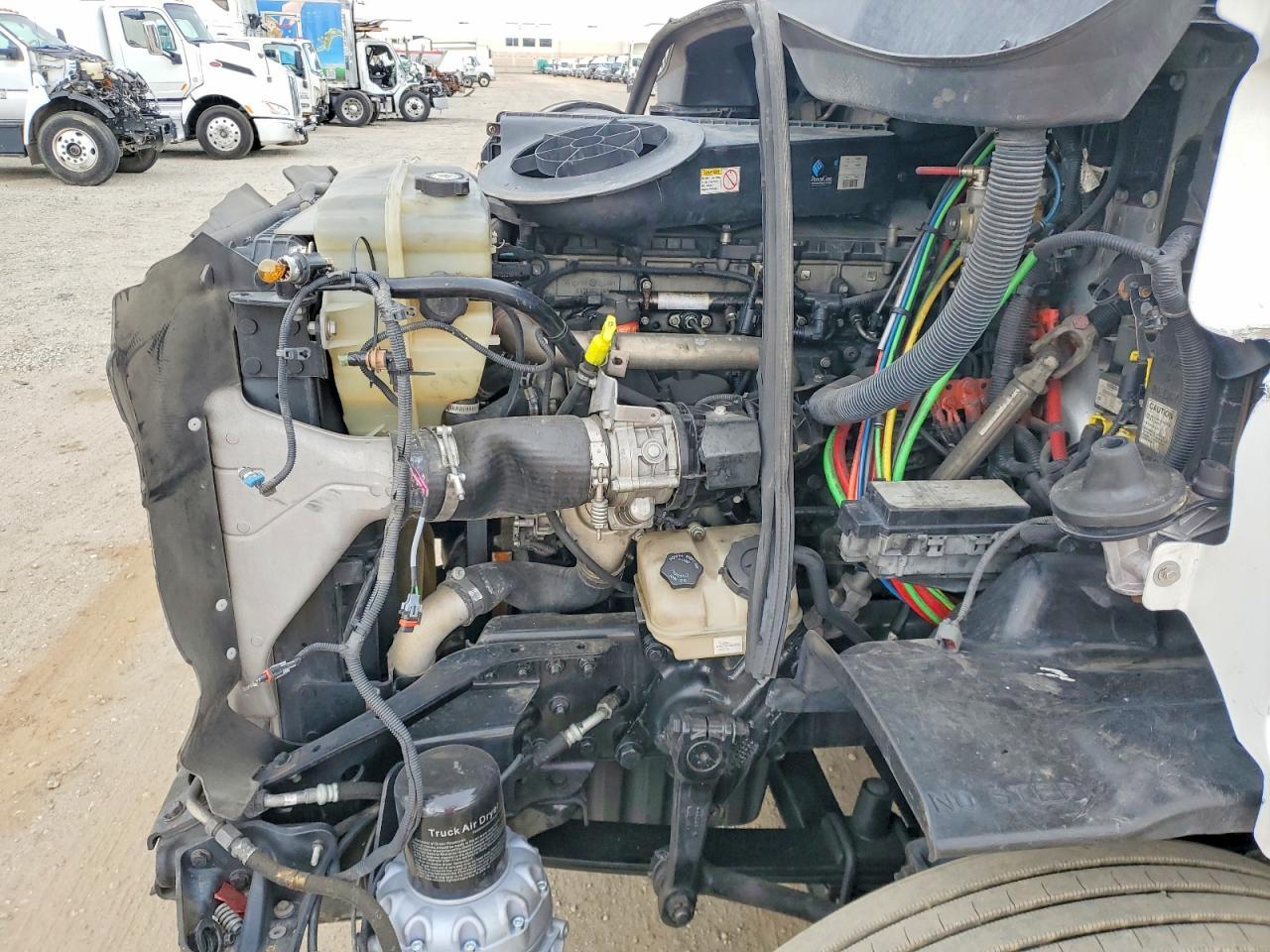 2015 Freigliner Cascadia 113