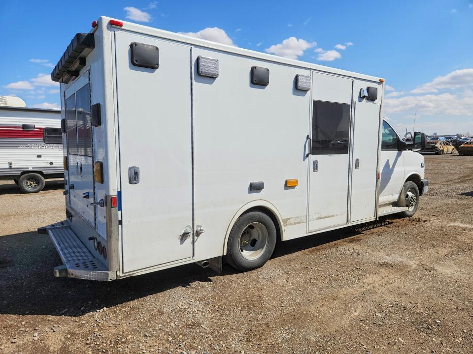 2015 Chev Express G3500