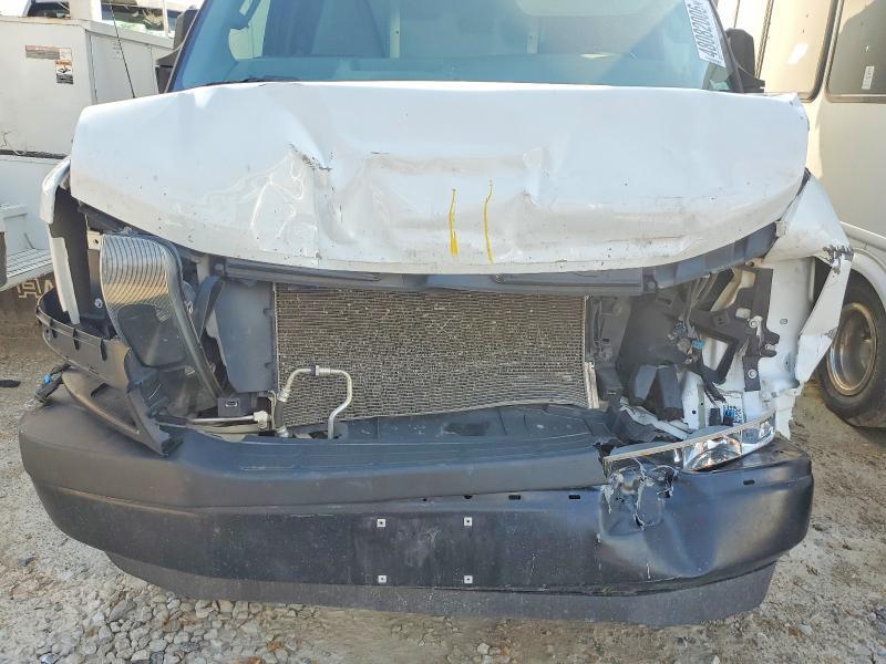 2021 Chevrolet Express Delivery Truck