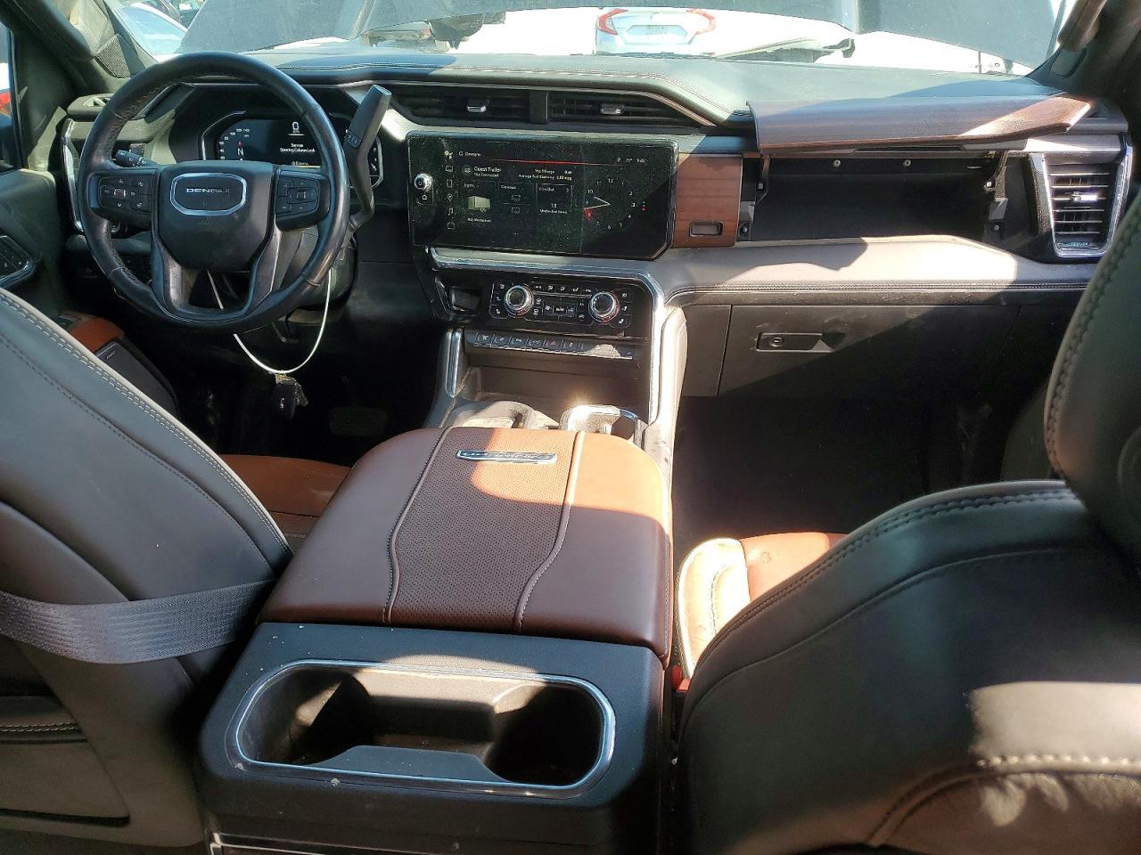 2024 GMC Sierra K2500 Denali Ultimate