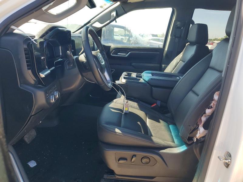 2026 GMC Sierra K1500 SLT