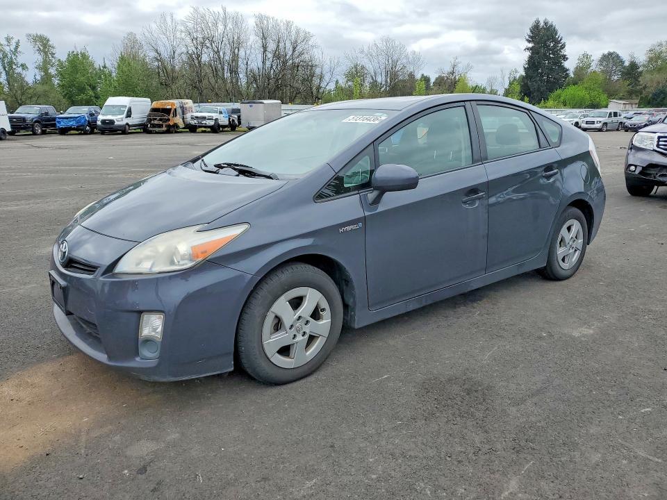 2010 Toyota Prius iii