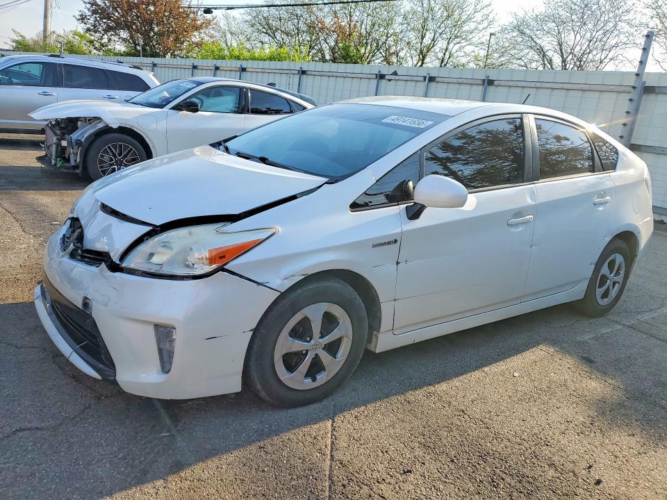 2014 Toyota Prius two