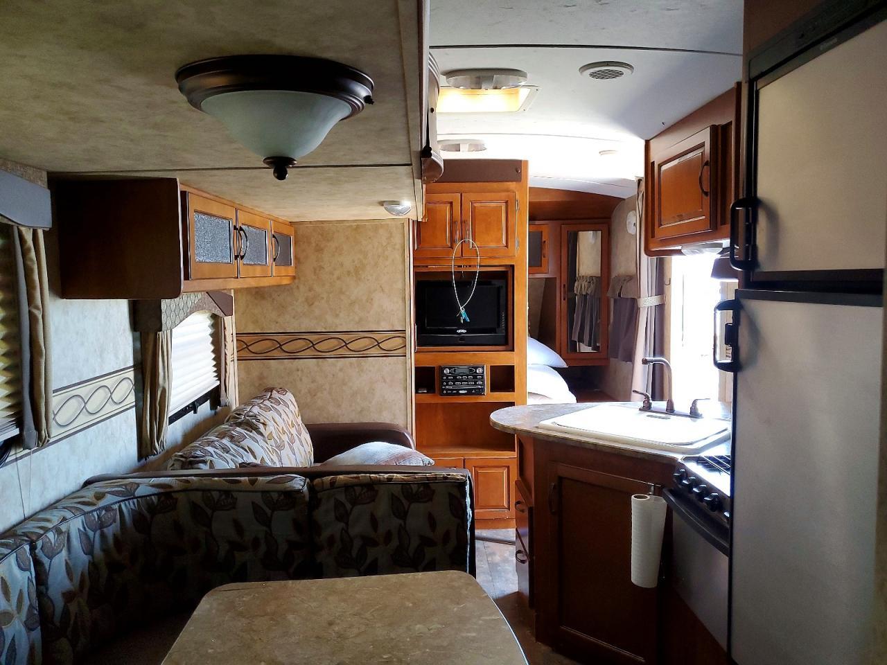 2012 Keystone Premier Camper