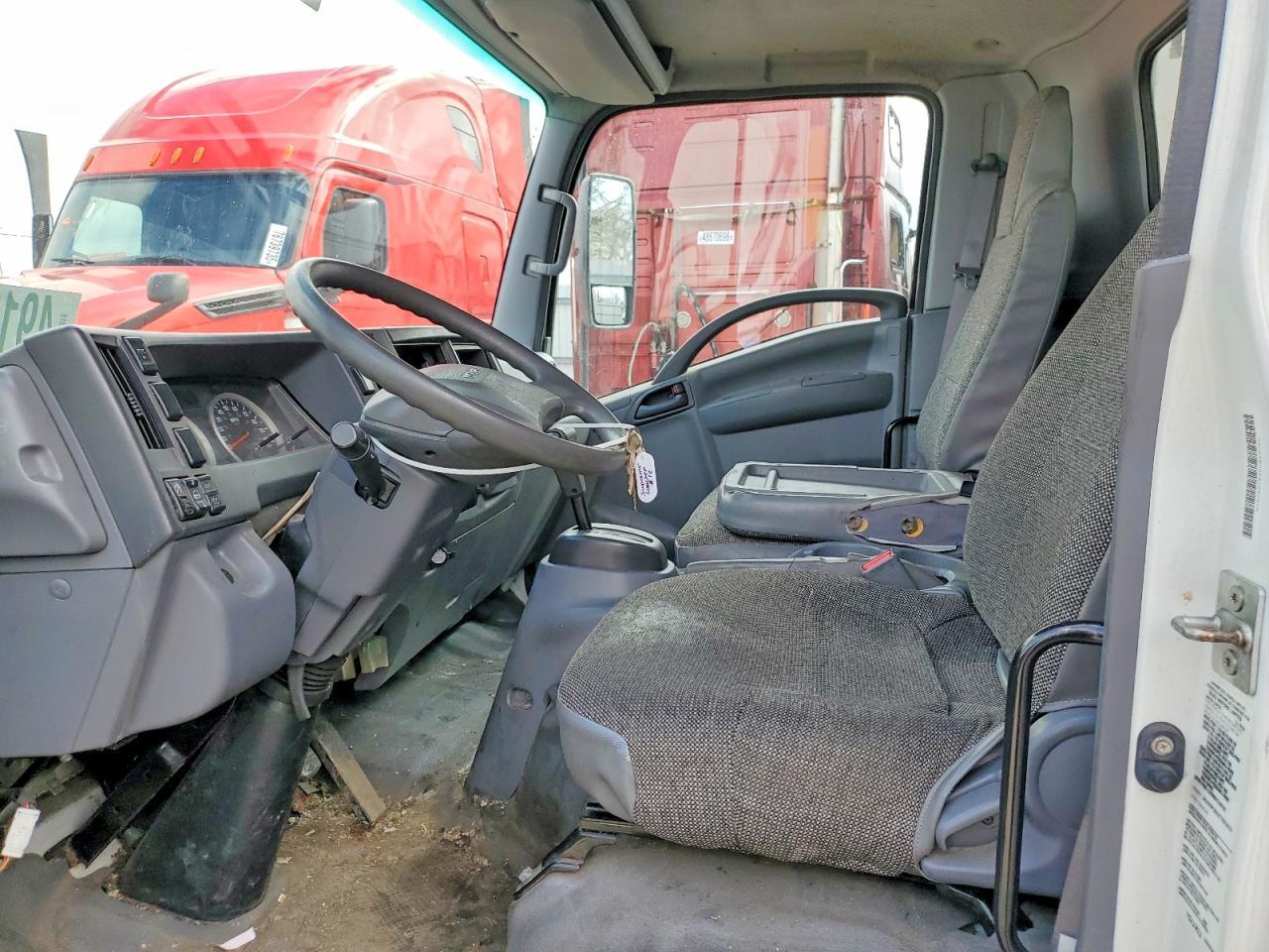 2019 Isuzu NPR XD