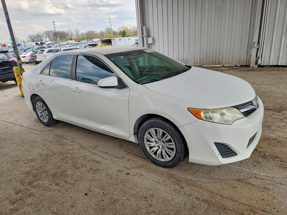 2012 Toyota Camry le