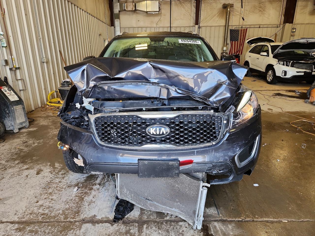 2016 KIA Sorento lx V6