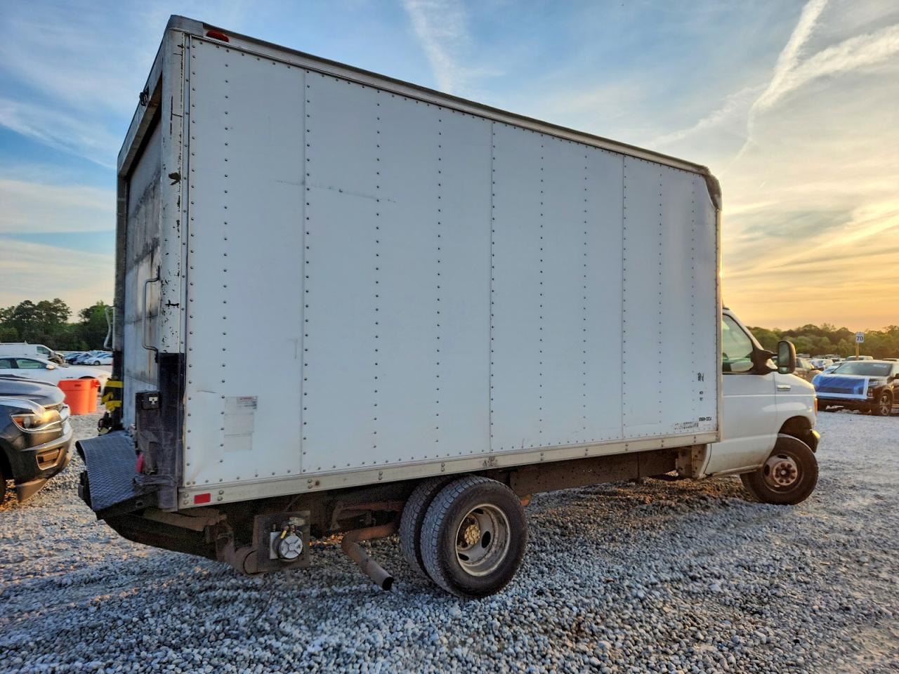 2007 Ford E350 Delivery Truck