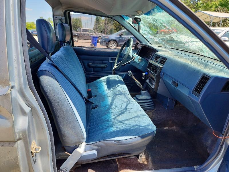 1990 Nissan D21 Short BED