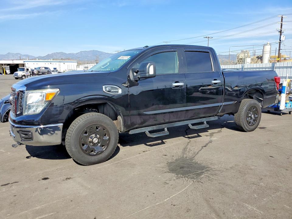 2017 Nissan Titan XD SV
