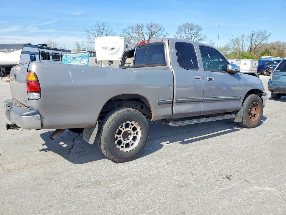 2002 Toyota Tundra SR5 V8