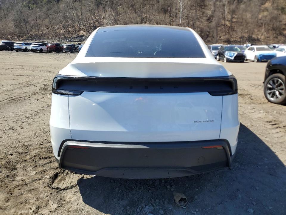 2026 Tesla Model y