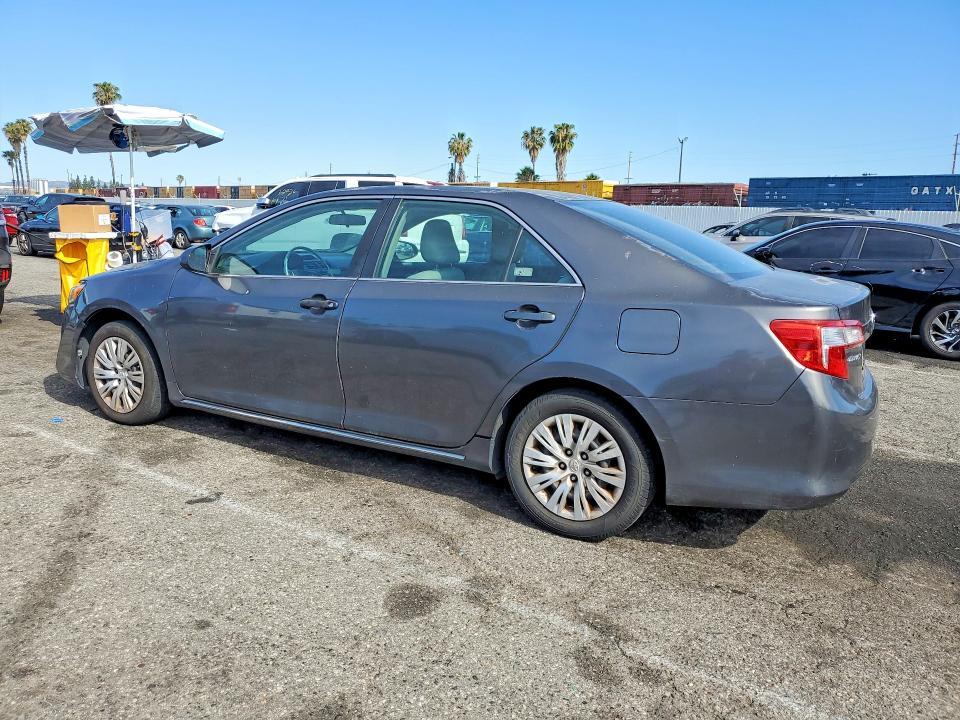 2012 Toyota Camry le