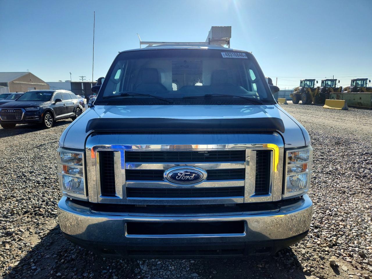 2016 Ford E350 Utility / Service Truck