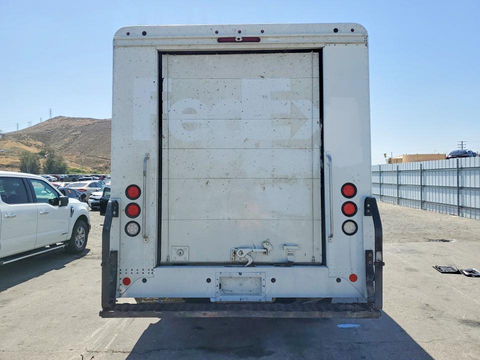 2022 Freigliner 2022 Freightliner MT45 Chassis Delivery Truck