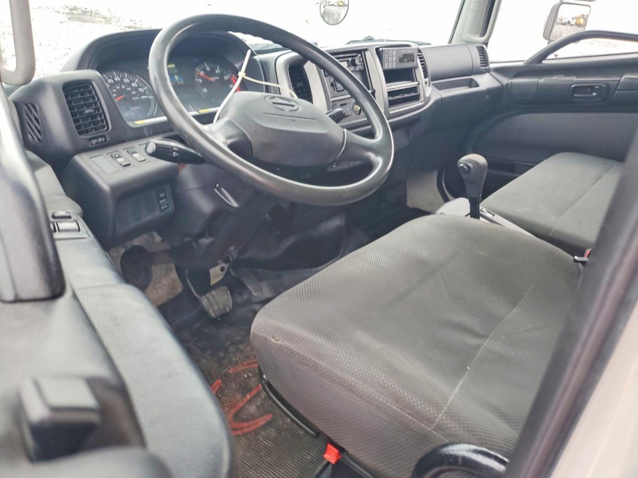 2017 Hino 258/268 Refrigerated BOX Truck