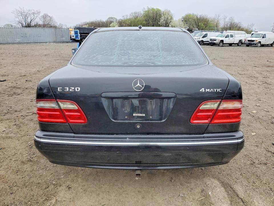 2000 Mercedes-Benz E 320 4matic
