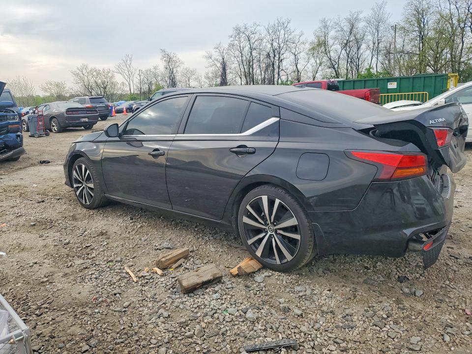 2022 Nissan Altima sr