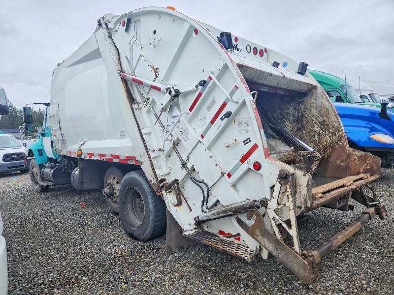 2003 International 7400 Refuse Truck