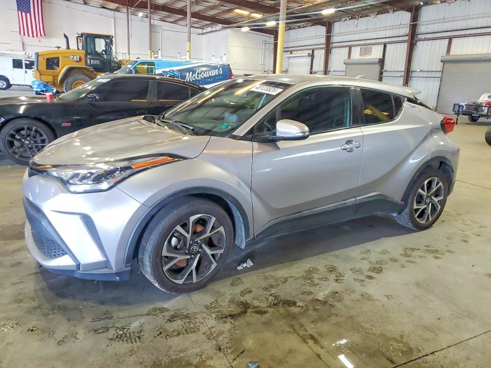 2020 Toyota C-hr xle