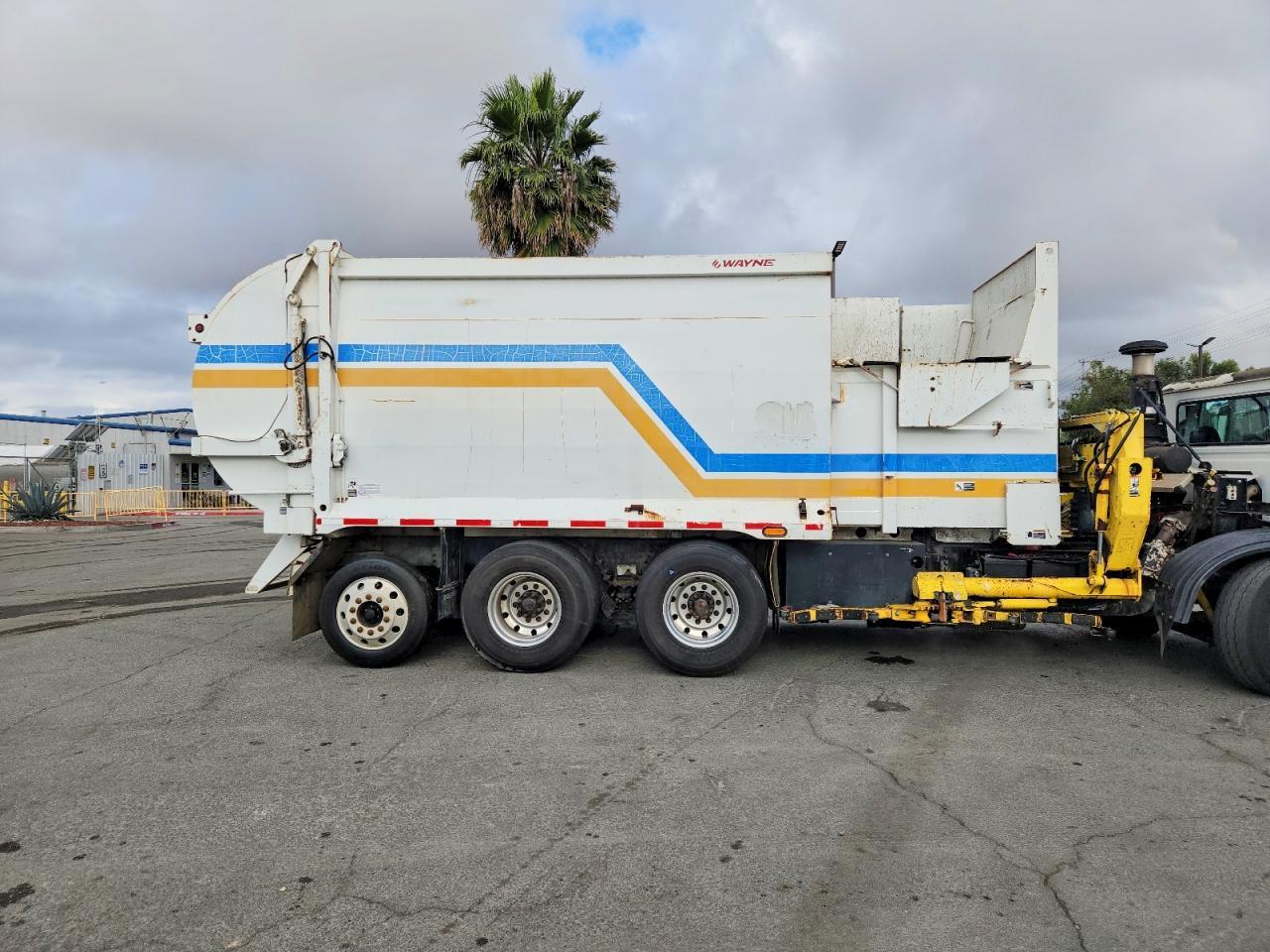 2013 Autocar Xpeditor Refuse Truck
