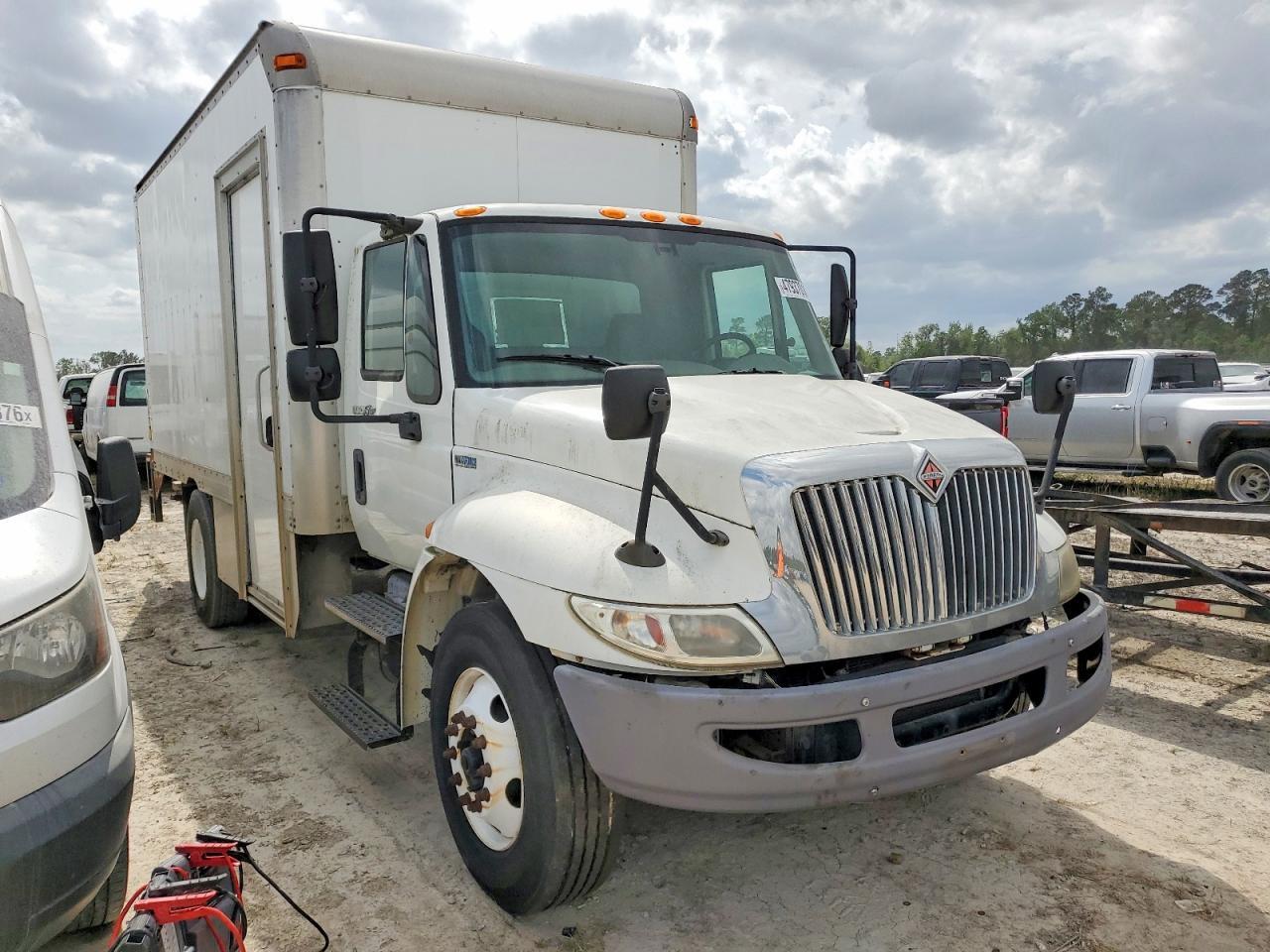 2012 International 4000 4300 LP