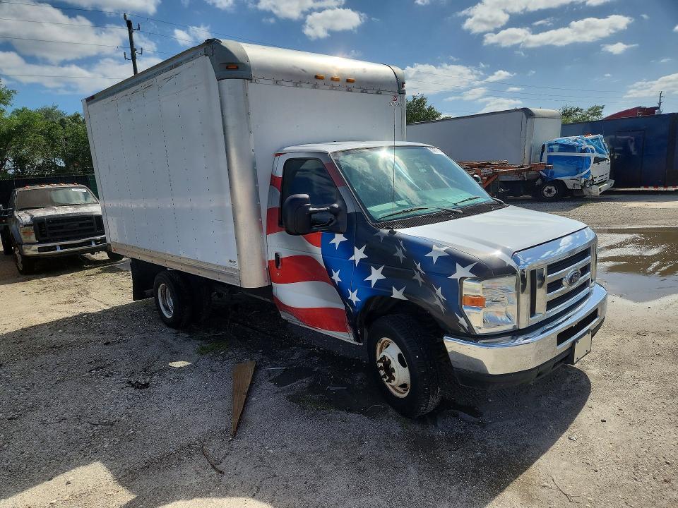 2017 Ford E350 BOX Truck