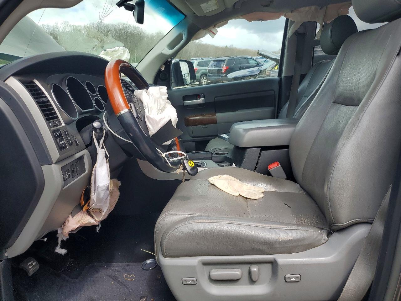 2013 Toyota Tundra Platinum